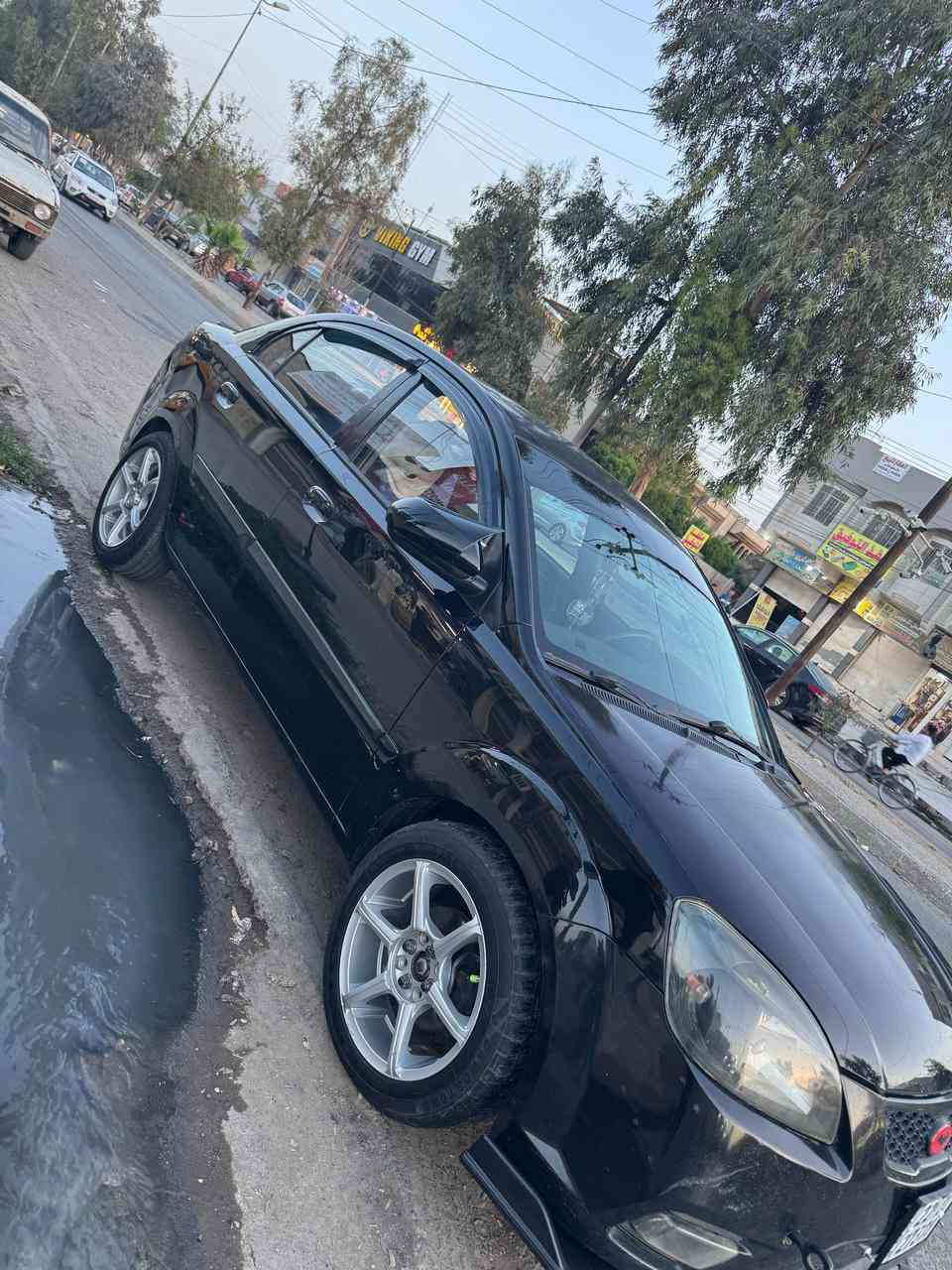 ريو2011 محرك 16 كلين فقط بارد بيها +بوند وسقف تقحيل عليها ادامه كامله بصمه تشغيل عن بعد سعر88$ وبيها مجال بسيط
***********
