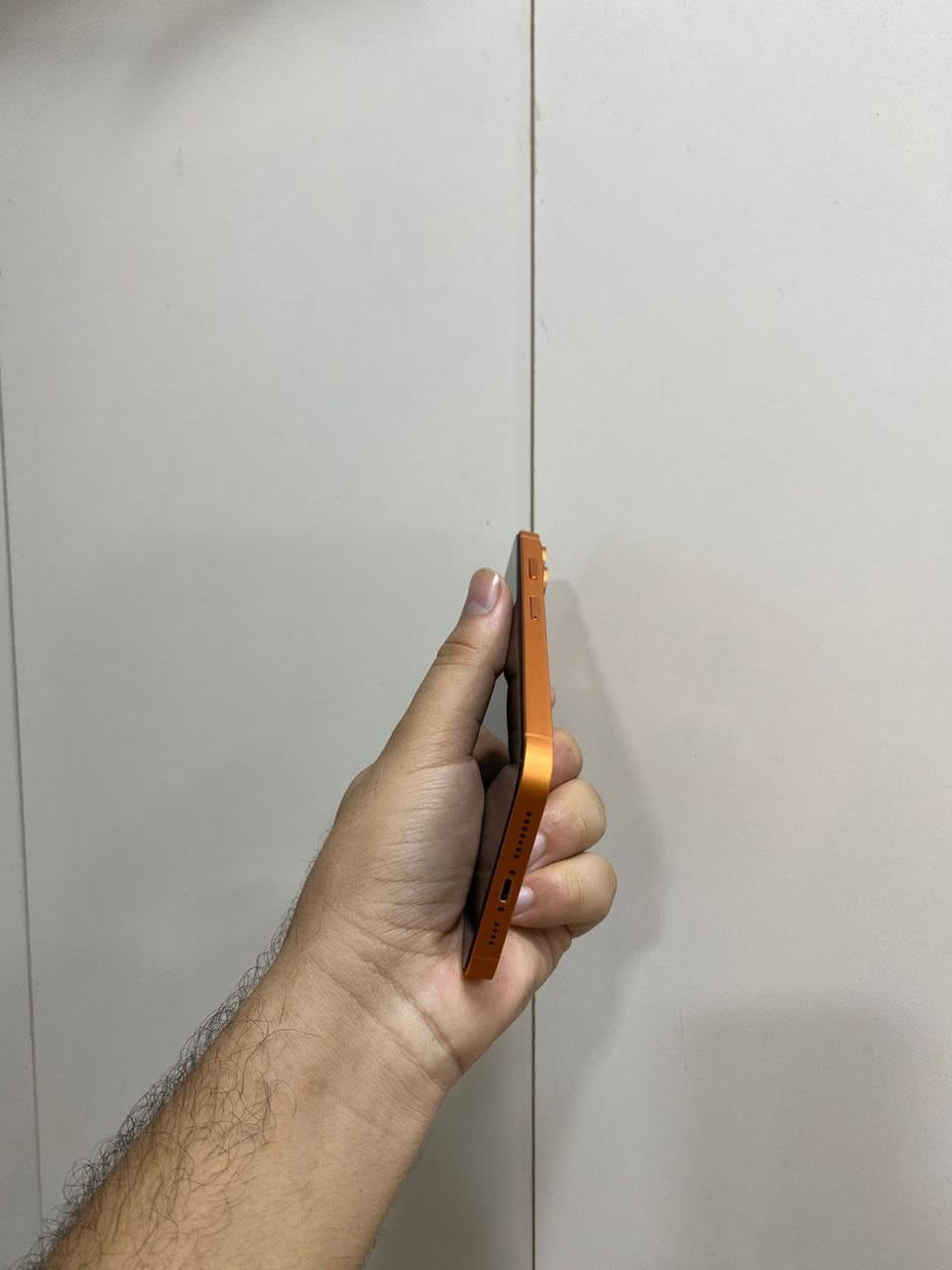 ايفون XS Max محور 17 برو ماكس
الجهاز نظيف جداً، نضافة 100%، مظهر مرتب وحلو، وما بي أي ملاحظات غير البطارية تحتاج تبديل.
الذاكرة: 64GB
العنوان: بغداد - البياع
للتواصل: *********** واتساب فقط اسعر 190 الف
.يوجد توصيل لجميع محافظات العراق 🚚
