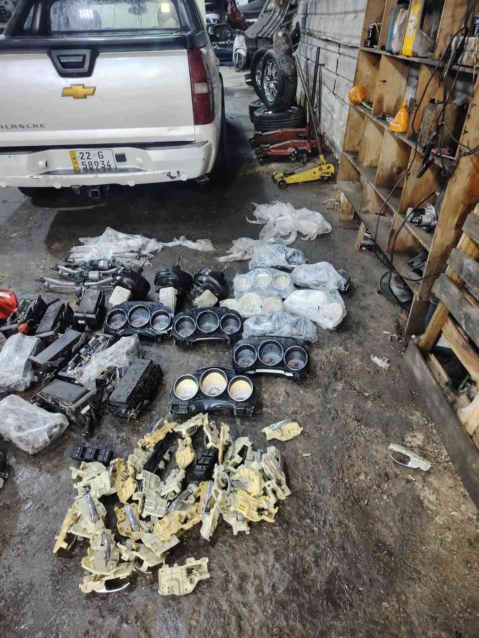 السلام عليكم شباب تم وصول غراض مكينه وكير وصدر يوجودة صيانة كامله مكينه وكير وحداد صدر وكهربائيات
رقم ***********
