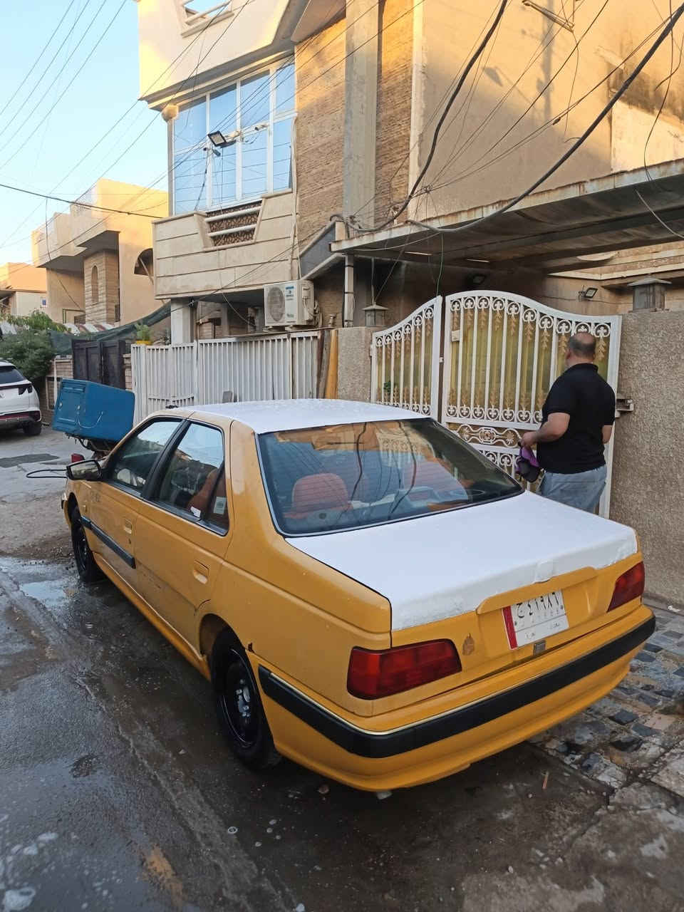 بيجو بارص  . موديل 2015
مابيه اي شي لا كص ولا تبديل ولاصبغ 
محرك كير فرنسي مكفولات 
صدر جديد 
تايرات زوج جدد زوج نص عمر 
صدر جديد سياره جاهزه وشغاله 
مكانهة بغداد دوره 
شرط تحويل  عليه هيئه ٢٠٠عليه 
سنويه ماساقطه 
تحويل شوكت متريد شرط تحويل
سعر30وبيه مجال بسيط 
***********
