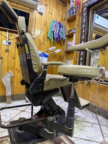 سلام عليكم شباب كرسي حلاقه كهربائي متحرك للبيع العنوان النهروان الدوانم للاستفسار على الرقم
 ***********
صاحب الكرسي محسن انيستا
