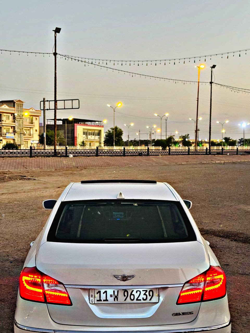 جنيسس 2013 محرك 3800 وارد امريكي حادثها فقط جاملغ ايسر  بدون شاصي وبالعراق بيهة باب خلفي عكس السايق بي بارد فقط بدون صبغ السيارة فتحة وشاشة وحساسات ومري شفط وخزن كشنات وكير ومحرك مكفولات مكاني ( ميسان -العمارة) (السعر 135) وبي مجال
***********
