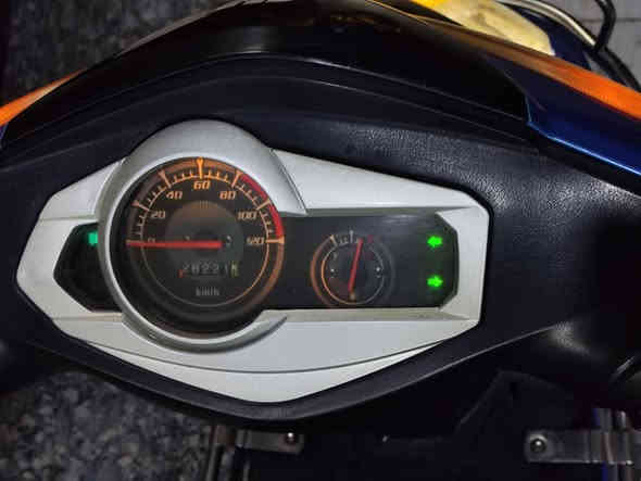 📌 للبيع دراجة نظيفة —
دراجة مرتبة واستعمال قليل
🔵 النوع: سكنس 
🔵 الأوتوماتيك: CVT بدون لايگ ولا صوت
🔵 البدي: نضيف بدون أي صبغ او مشاكل
🔵 الإنارة: LED كاملة، عيون امامية ، زنون عالي وناصي ، 4 اشاير كله شغال 
🔵 الإطارات: تاير خلفي جديد والامامي نظيف 
عداد البانزين وسرعة ودشبول كله شغال🔘
تشتغل سلف وهندر كامل✔️
تحتوي على درع كامل يحمي الدراجة✔️
✨ الدراجة ما تحتاج أي شي ،  كاملة .
✨ نظافتها تحچي وحدها 

للتـواصل :
📞***********
واتساب او اتصال
