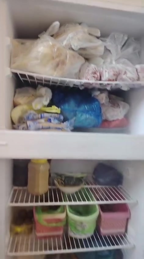 ثلاجه نضيفه جدا قياس ٢٤ تجميد فريز شغال بس جوة ماتبرد بيهة انسداد حسب قول المصلح ابيعهة ع حاله ب١٠٠ بيهة مجال فستل


**إذا كنت صاحب هذا الإعلان وتريد حذفه لأي سبب، رجاءا أرسل رسالة إلى الدعم الفني**