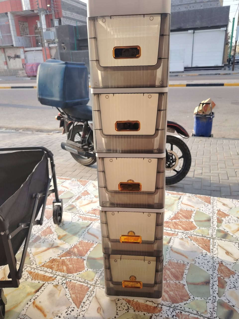 لوكر بلاستك 5 جرارات 3 بيبان بيهن ضرر قليل سعره 15 الف


**إذا كنت صاحب هذا الإعلان وتريد حذفه لأي سبب، رجاءا أرسل رسالة إلى الدعم الفني**