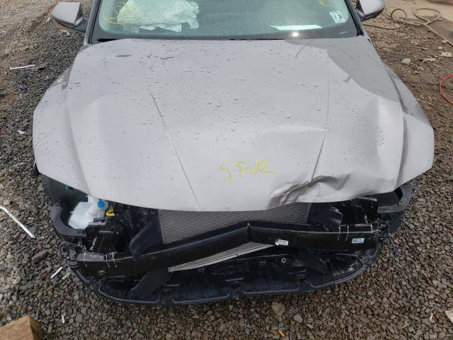 (النتره هونداي للبيع) 
مديل 2021 محرك كير مكفول السياره جديده  شواصي مابيه شئ صور الحادث داخل نشر سنويه بسمي رقم بغداد 
الموصفات 
تحكمات ستيرن
تبريد ثلج 
كاربلي شاشه 
رادار  مري جانبي
اوتو ستوب 
مثبت سرعه 
قياده ذاتيه 
توقف ذاتي
حساسات اماميه 
 رقم الهاتف 
السياره ليبل واحد
(***********)
