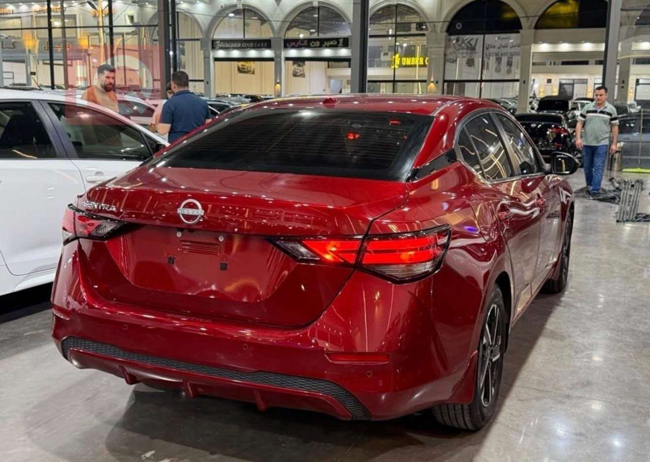 Nissan Sentra SV 2025 
ماشیە فقط ١ الف میل
ضرر فقط واحد باب سبوغ
بجم و خلفی کبس 
کل شی بشرط 
سعر 132$
*********** واتساب موجود
مکان اربیل أربيل, العراق
