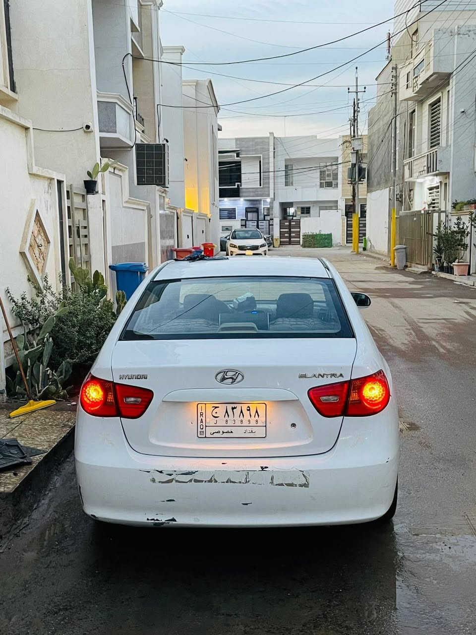 السلام عليكم النترا المقدس موديل ٢٠٠٩ ماشيه فوك ال ١٤٠ سارة حلوه واحلى من الصور بعد بيه جاملغ خلفي والباب مصلحات نفس مواضح بالصور ساره محرك وكير وصدر جديد والي ياخذه ميصرف عليه محرك ١٦٠٠ دكش عالي مكانه بغداد الدوره رقم صاحب السياره ***********
