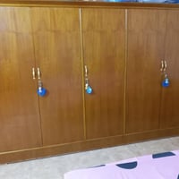 غرفت نوم استعمال قليل اي عيب مابيها سعر 750وبيها مجال راسلو هاذا الرقم...