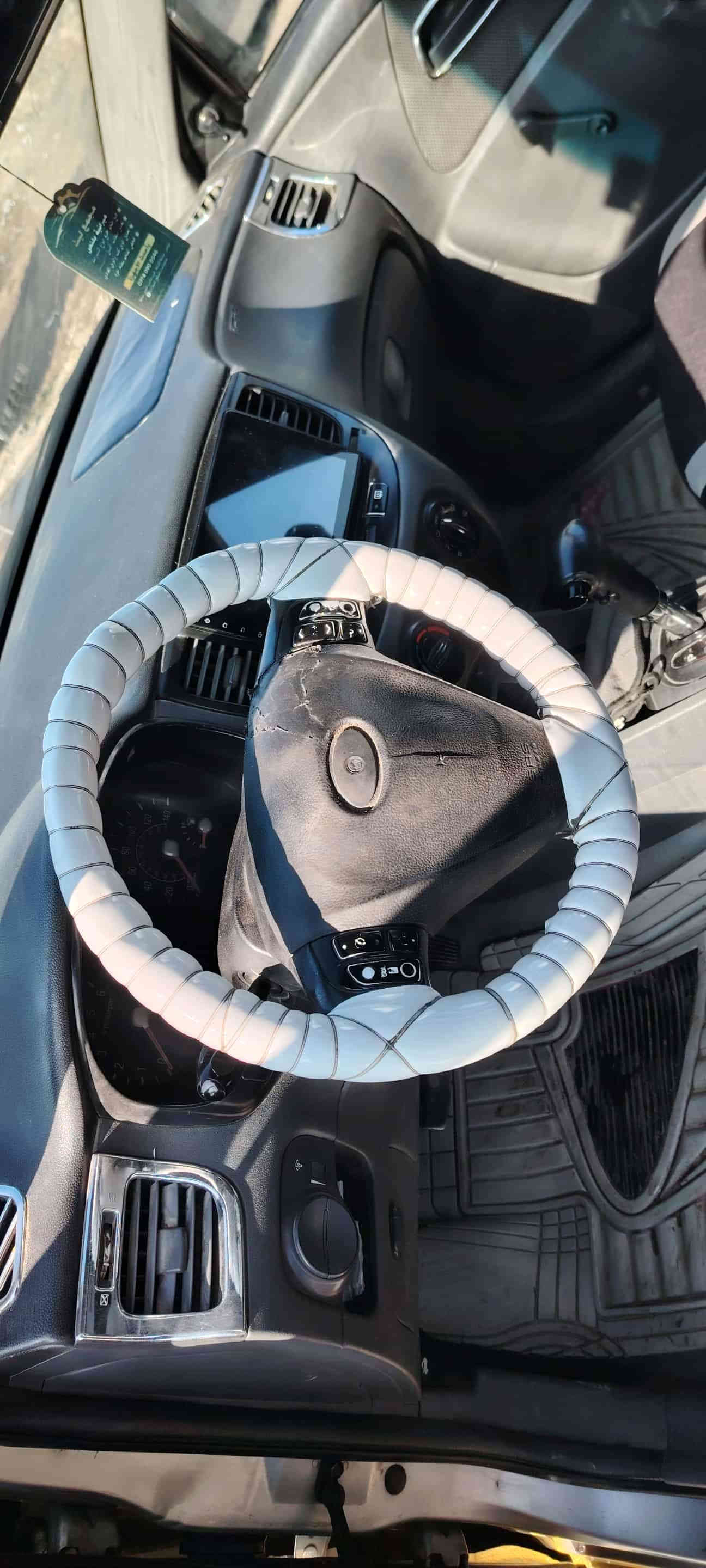 كيا ريو للبيع موديل 2007
سنويه ورقم جديد سياره جاهزه 
الضرر جاملق اليمين 
السعر 88$
للتواصل ‏‪0775 716 7002‬‏
للتواصل ‏‪0750 344 0034‬‏
