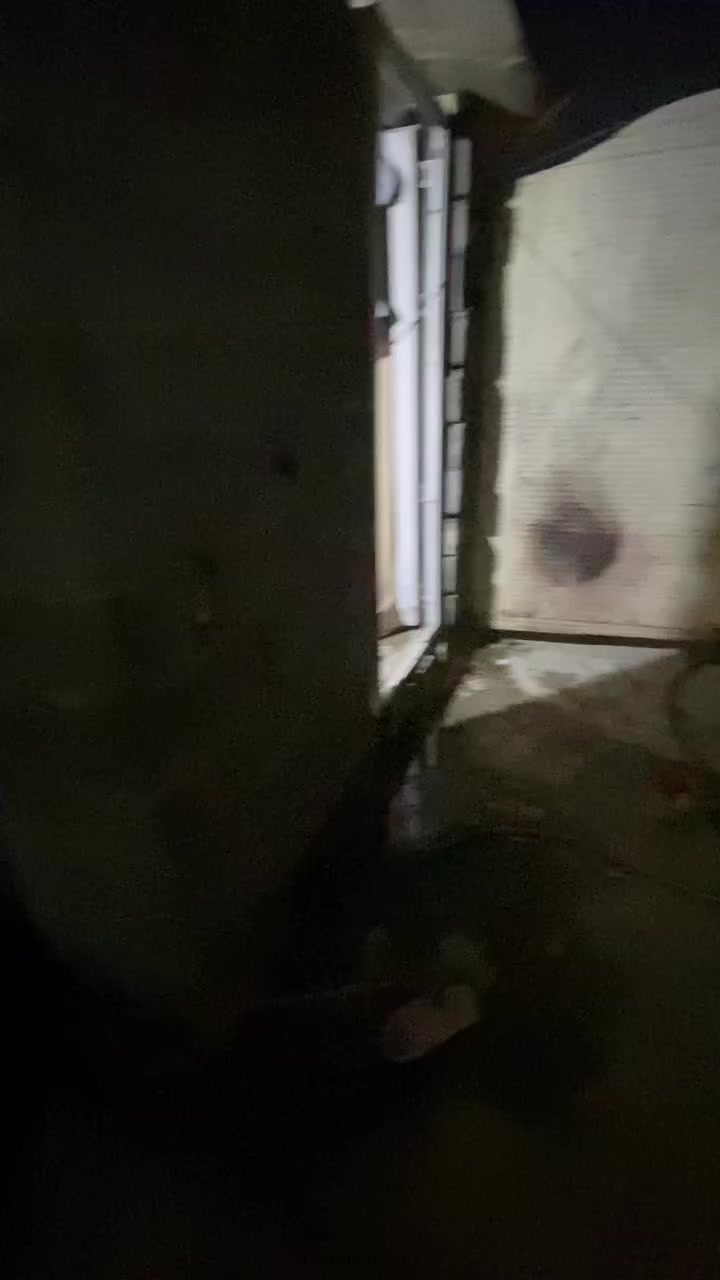 بيت للبيع حي سفير ثانيه مقابيل بيوت طابو مال شهداء ثالثه
مساحته ٨٠ بيت تعبان يعتبر قطعه ارض

منطقه كامل خدمات تبليط رصيف مقرنص مجاري مي


**إذا كنت صاحب هذا الإعلان وتريد حذفه لأي سبب، رجاءا أرسل رسالة إلى الدعم الفني**