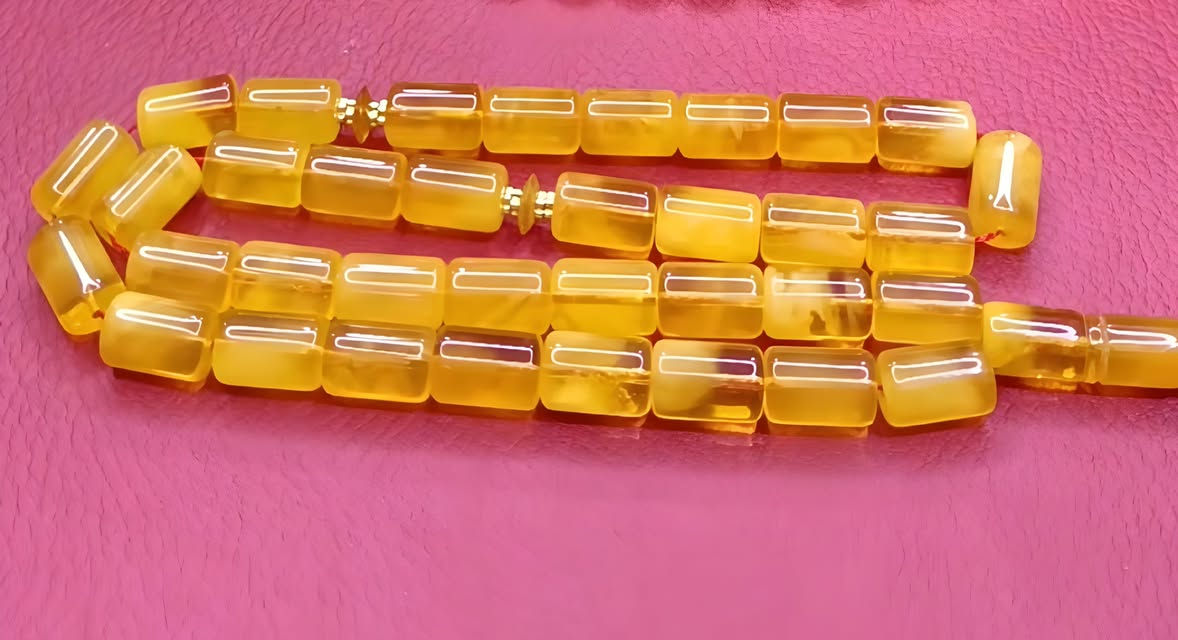 كهرب بولندي حر طبيعي
35 خرزة 35 غرام 
سعر الغرام 10 دولار


**إذا كنت صاحب هذا الإعلان وتريد حذفه لأي سبب، رجاءا أرسل رسالة إلى الدعم الفني**