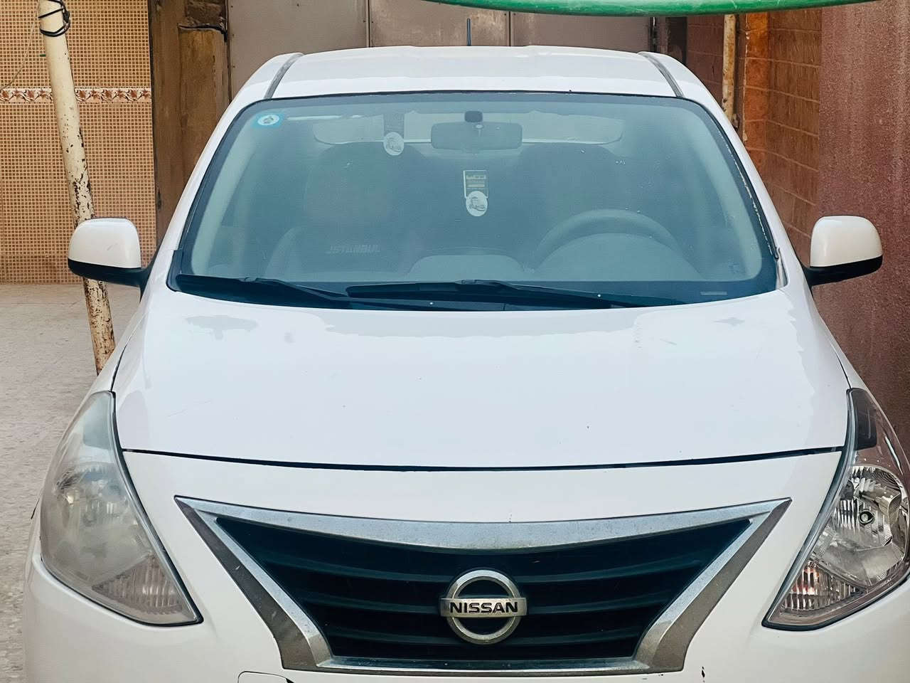 السلام عليكم
نيسان سني 2020 هندي
رقم انكليزي بصره بسمي 
مكفوله من الصبغ والضربه والتبديل 
مدكر الايمن الامامي فقط مصبوغ 
المكينه والكير مكفولات 
تخم تايرات جدد
سياره جديده استعمال شخصي 
ماشيه 100 الف حقيقي 
المكان البصره الزبير دور الضباط 
السعر 95 $ الاتصال عل رقم 
***********
