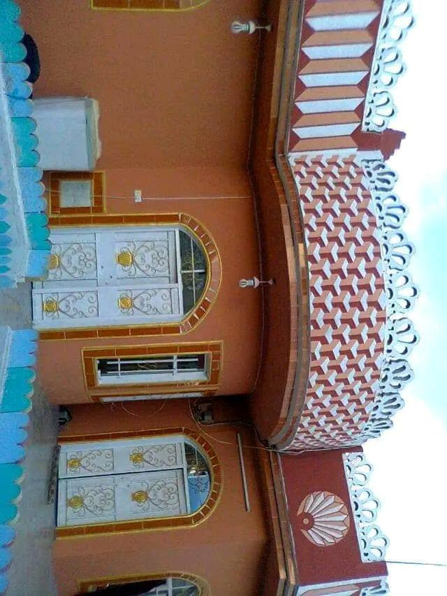 سلام عليكم) دار للبيع في بيجي حي التأميم طابو صرف قرب مدرسه عبدالرحمن الغافقي وجامع الصادق المين الستفسار التصال عل الرقام(‏‪***********‬‏) ***********)‏‪***********‬‏) المساحه 250متر
