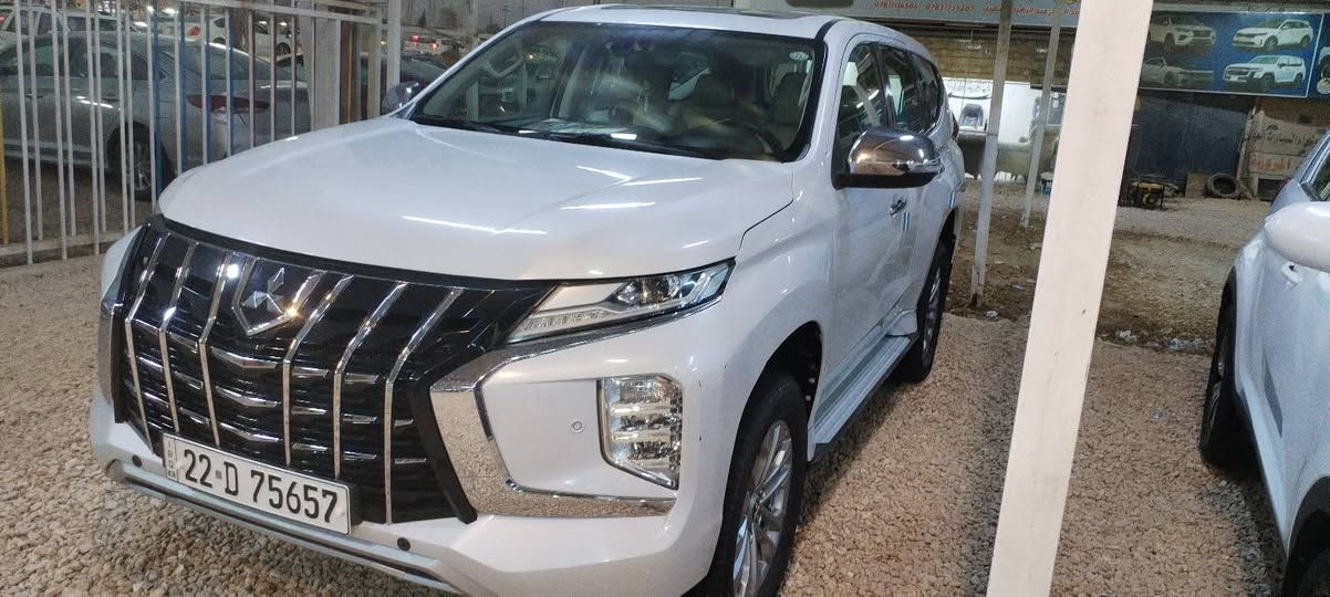 السلام عليكم
باجيرو سبورت موديل 2020 ماشيه 22 الف عله وضع الشركة كفالة عامه والسونار موجود 
تحويل وكالة حاضر
المكان / الديوانية
السعر / 240 وبيها مجال
للاستفسار الاتصال على الرقم *********** او ***********
