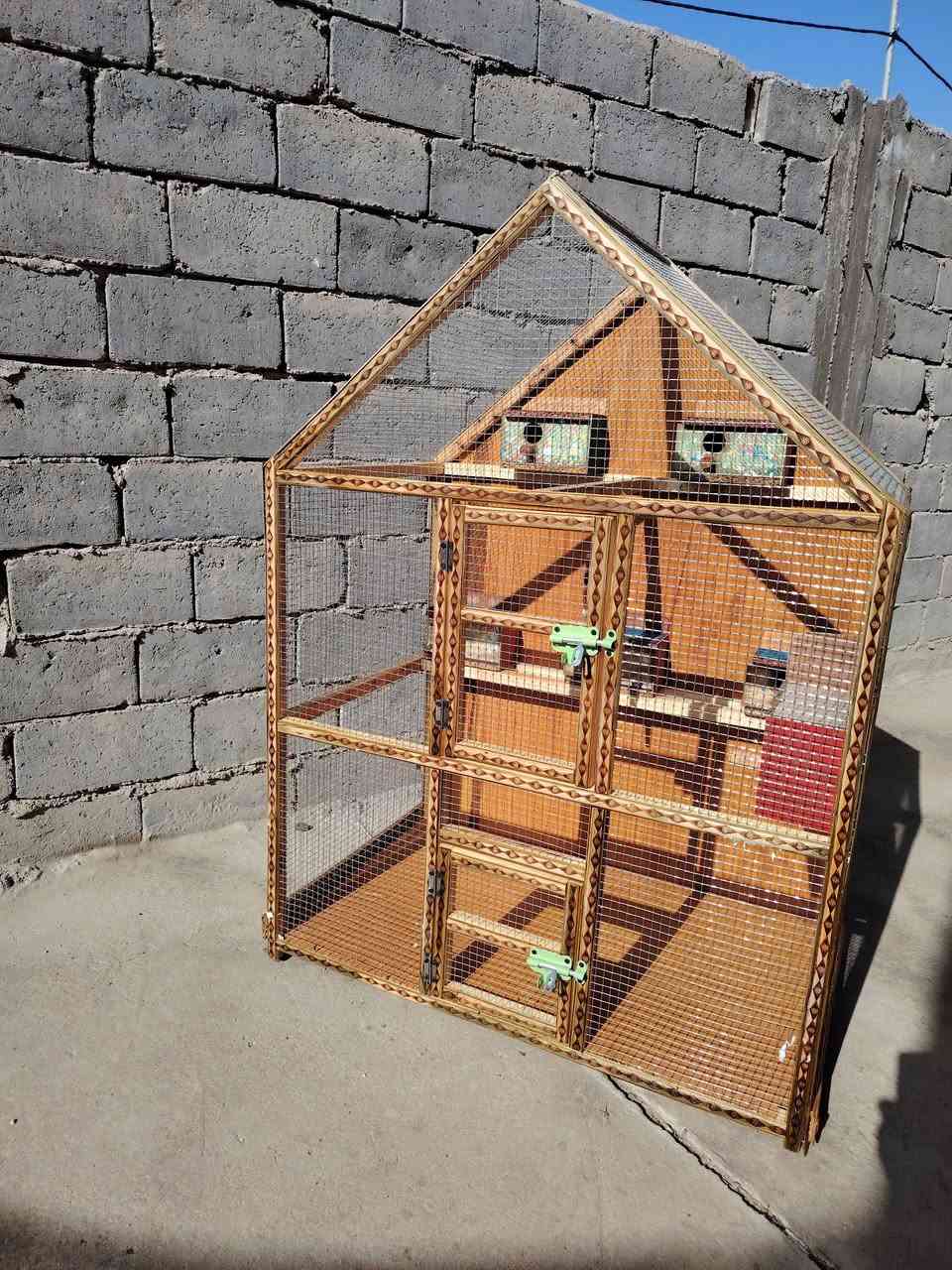 قفص طيور للبيع السعر 50 بعده جديد
***********وتساب او تصال
