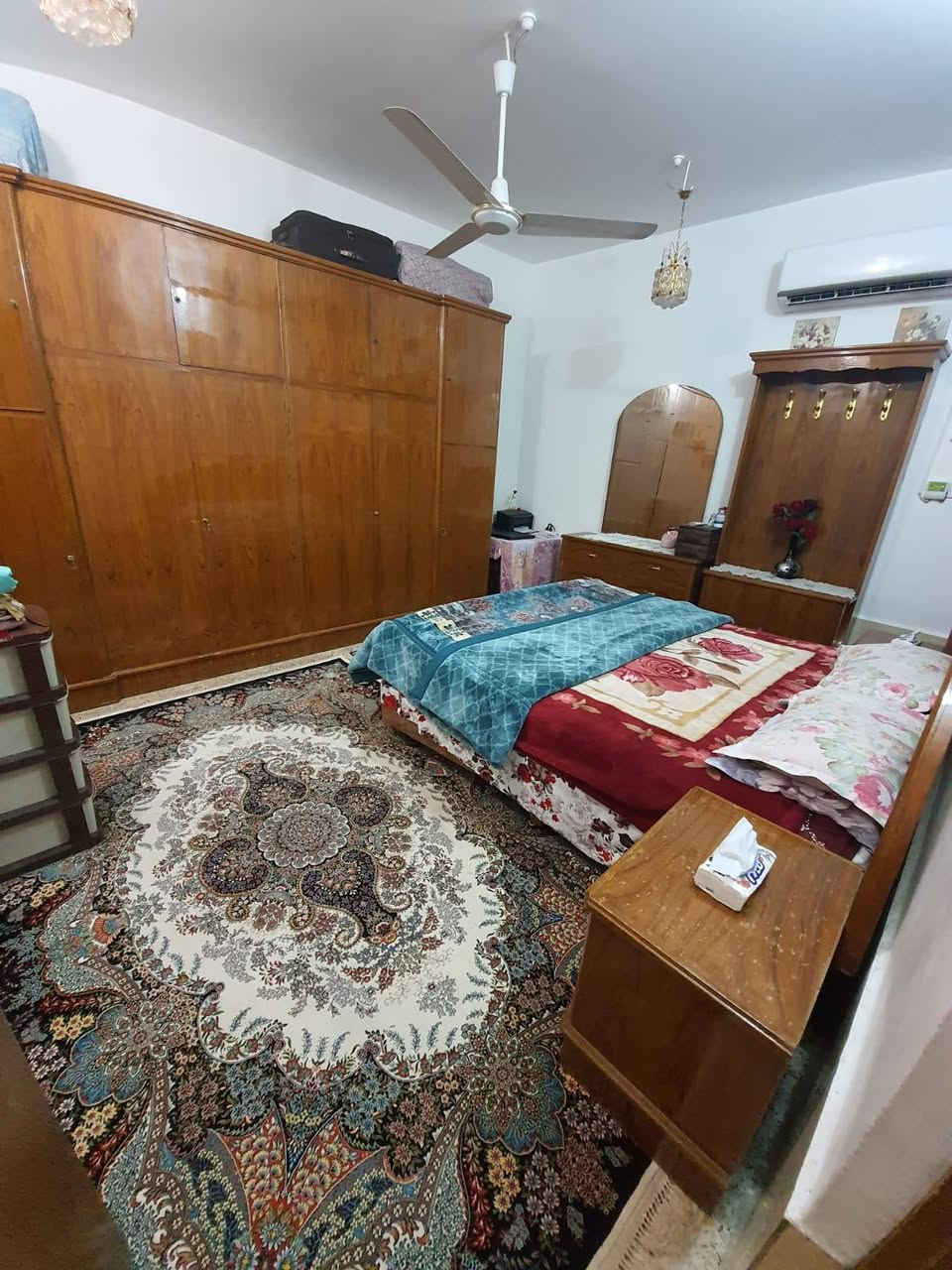 100م للبيع حي السلام طابق واحد
 نضيف صب خلف اسواق دارك
 موقع ممتاز السعر 175مليون
 مع مجال ***********
