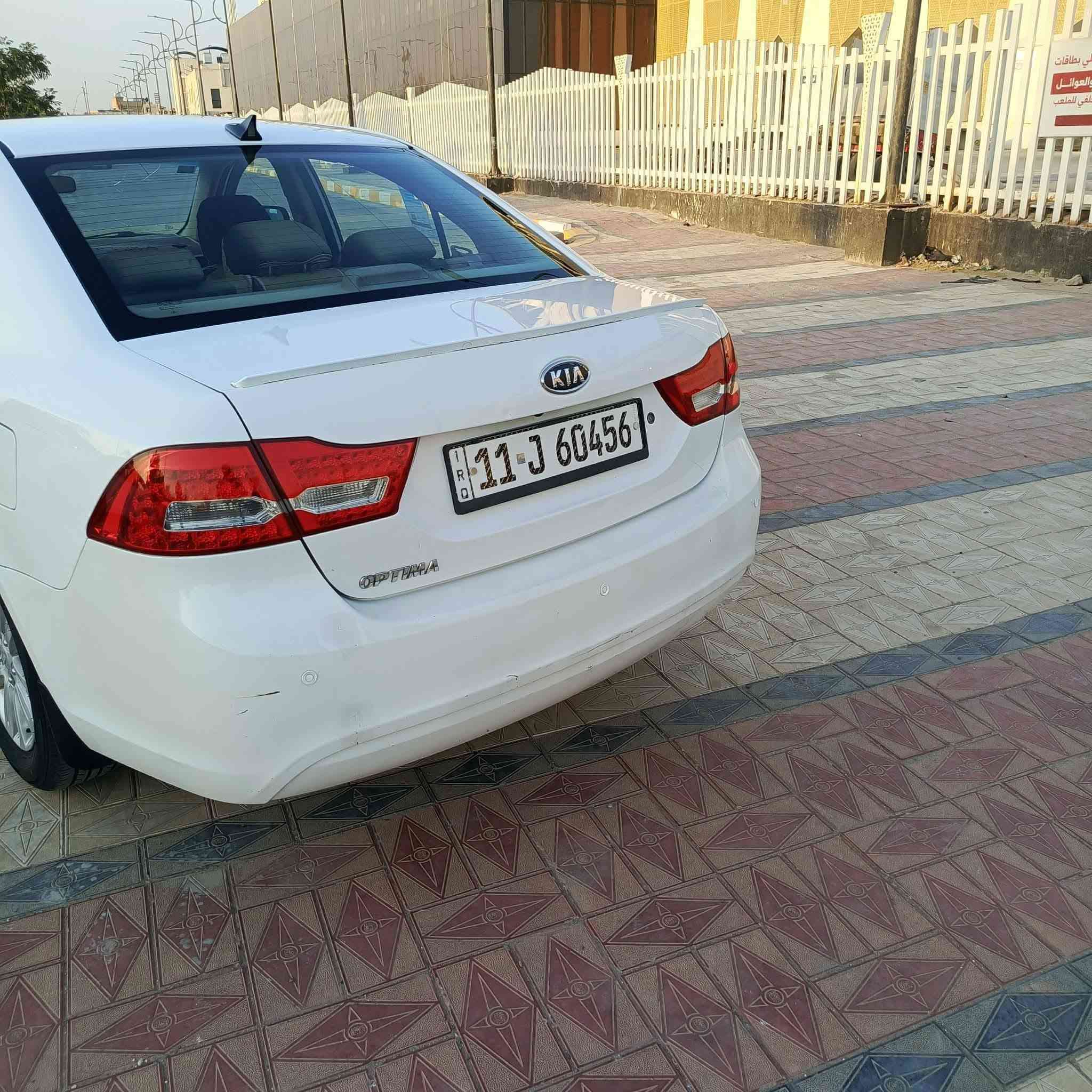 السلام عليكم 
كيا اوبتيما للبيع 
السياره جديده بمعنى الكلمه 
خليجي كفاله عامه 
فول مواصفات 
مكينه 2000
مكينه وكير وتبريد كفاله
حداديه 100/100 
بصمات عدد ثنين 
السياره كلشي ماعوزه برغي 
رقم بغداد 
سنويه لل 31 باسمي 
مكاني ناصريه سوق الشيوخ 
خاص ماكو 
رقم الهاتف 
‏‪***********‬‏
السعر 140 وبيه مجال بسيط
