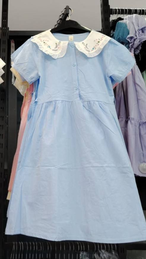 فستان 👗🥰🥰
بناتي موديل يجنن 😍
خامة واللوان 🤩🤩
القياسات من 7 إلى 12 سنة 
توجد خدمة توصيل لجميع محافضات العراق 
العنوان بابل المسيب الحامية
قرب مركز الشرطة


**إذا كنت صاحب هذا الإعلان وتريد حذفه لأي سبب، رجاءا أرسل رسالة إلى الدعم الفني**