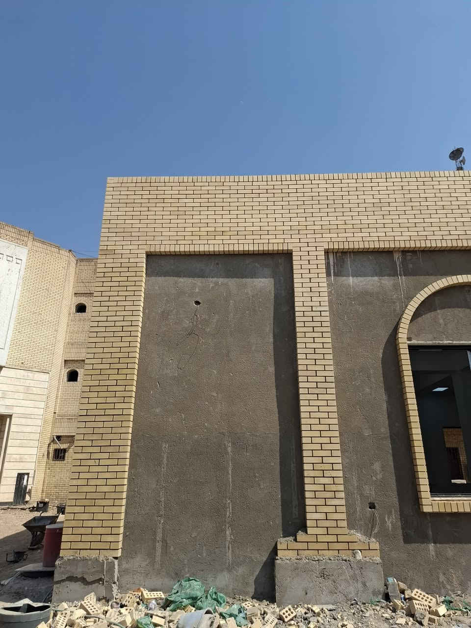 من موقع شارع فلسطين صندوق السكان
الحمد الله تم اكتمال بنایه تغليف بماده جف قيم 
اتمنا ان ينال اعجابكم مستعدون بتغليف كافه الواجهات البيوت ولحسينيات بماده طابوق جف قيم ولمرمر وعمل الباربكيو ولجلسات التراث البغدادي
اخوكم مقتدى / ***********
