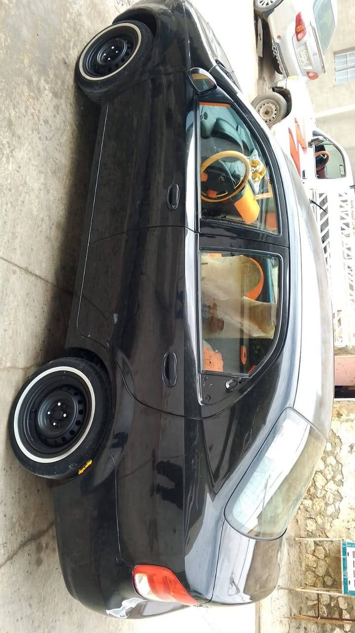 السلام عليكم 
سيارة افيو موديل 2006 أوتوماتيك بطاقة بانزين جامات كهربائى ضررها قطعتين محرك فل لاصرف ولا بخار سعرها 58 مكان كركوك 
هذا رقمي*********** كركوك, العراق
