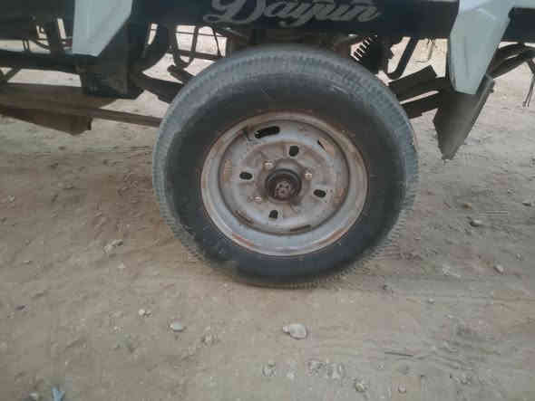 سلام عليكم زوج تواير للبيع ب30  مكاني يم سجن اصلاح حي سبل راقمي ***********
