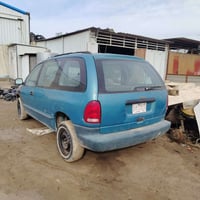 سيارتين للبيع. جاهزات  اثنينهن مكينه وكير ٣٣٠٠   شرط   مكان الحسينيه َ...