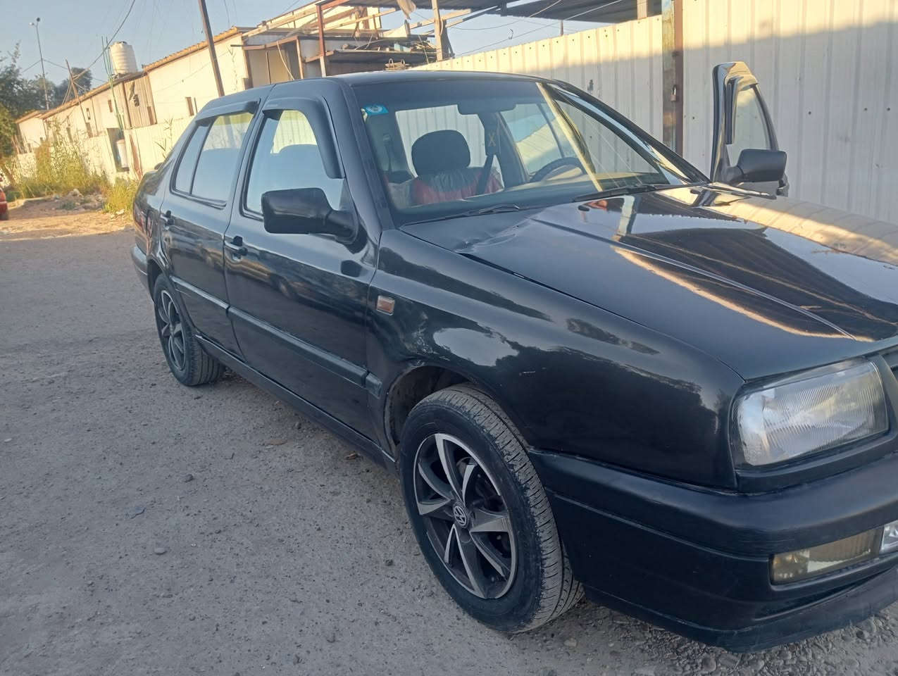 كولف افنتو موديل 92 محرك 2000 كير اتو ماتيك كير محرك جديد تبريد ماعرف شبي نقص كهربائي فول جام عل سويج صدر 70 بل 100 رقم بغداد انكليزي هزه جديد سنويه ل 30 مكان سياره بياع سعر ب 55 وبيه مجال سياره مال جناي تواصل عل خط ***********
