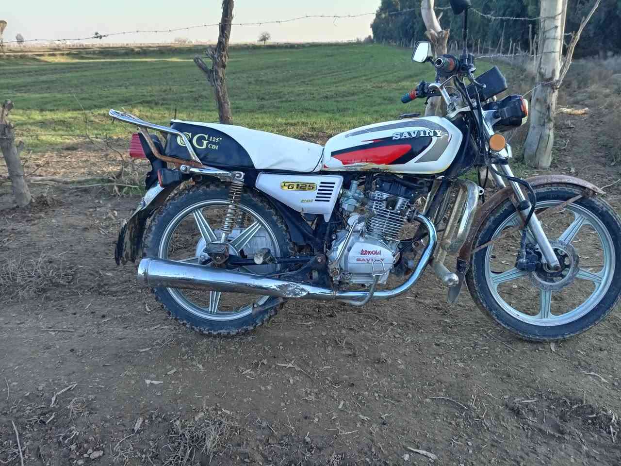 مطور سيفان البيع كلشي شغال السعر 380وبي مجال الفين 2019   ولشري يجي خاص اويخبر***********
