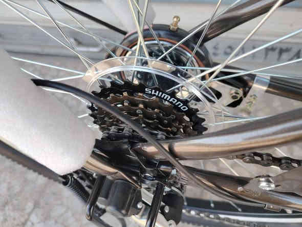 بيسكل بناتي حجم ٢٩ تاير عريض أوزان
جديد درجه اولى النضافه فول سستم بالكامل شيمانو
موديل ٢٠٢٥ سيبايه عضم اصلي 
السعر ( 240 الف ) 
كير ٦ نمر اصلي شيمانو شغال 
شبجه كزاز اصلي كير وحساس شغال فول لون ميمز شمباني 
لون ميمز القطعه مختمه كل القطع اصلي جرص اصلي شغال
حساس امامي شغال
فول موصفات قطعه مفوله 
كشن طبي اصلي أوزان فول موصفات
عنوان المحل بغداد شارع الفلاح 
هاتف *********** 
الاستفسار واتساب
