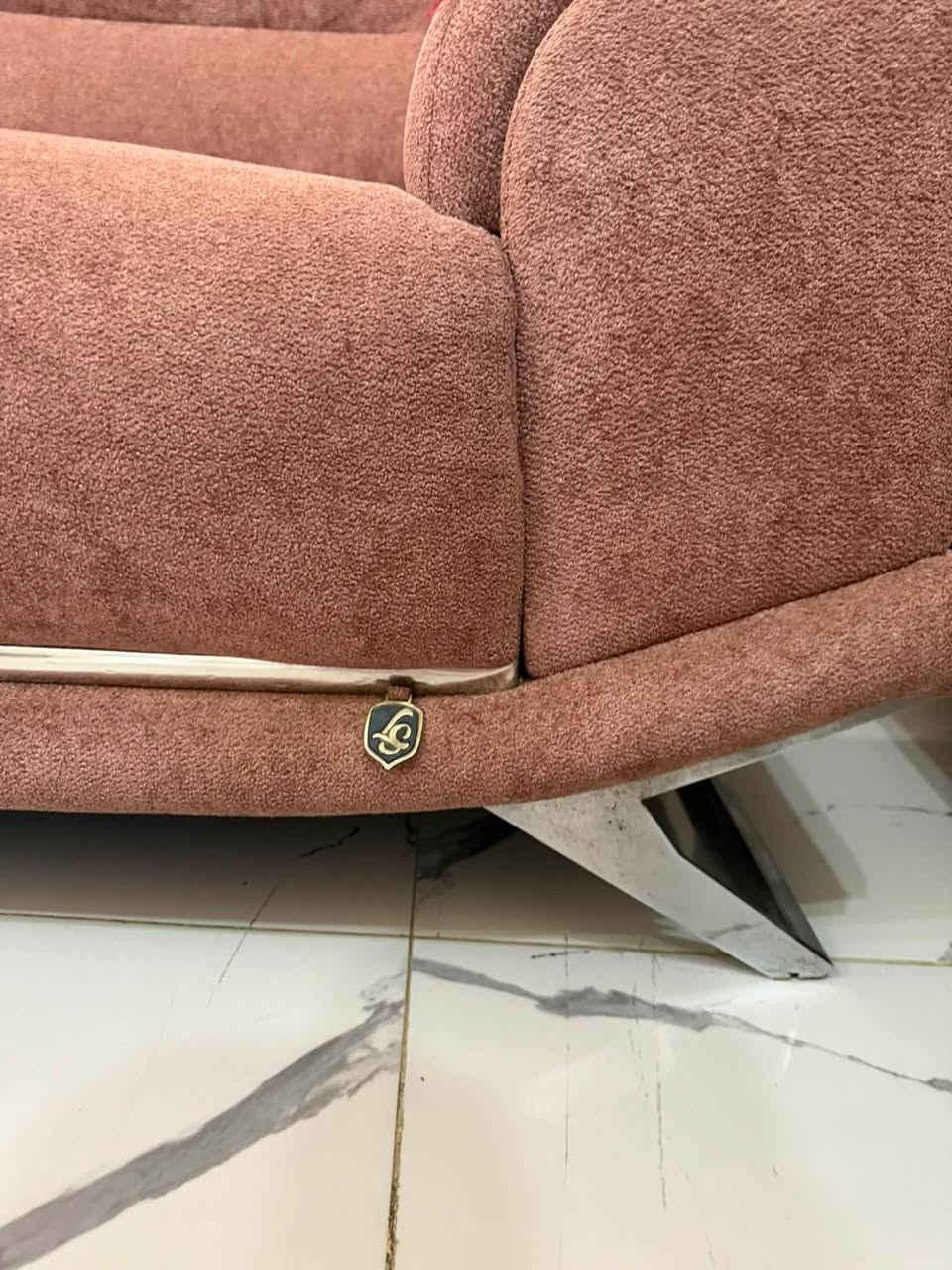 نص تخم كراسي دوار سرير طبي ٣٠٠ الف خاص


**إذا كنت صاحب هذا الإعلان وتريد حذفه لأي سبب، رجاءا أرسل رسالة إلى الدعم الفني**