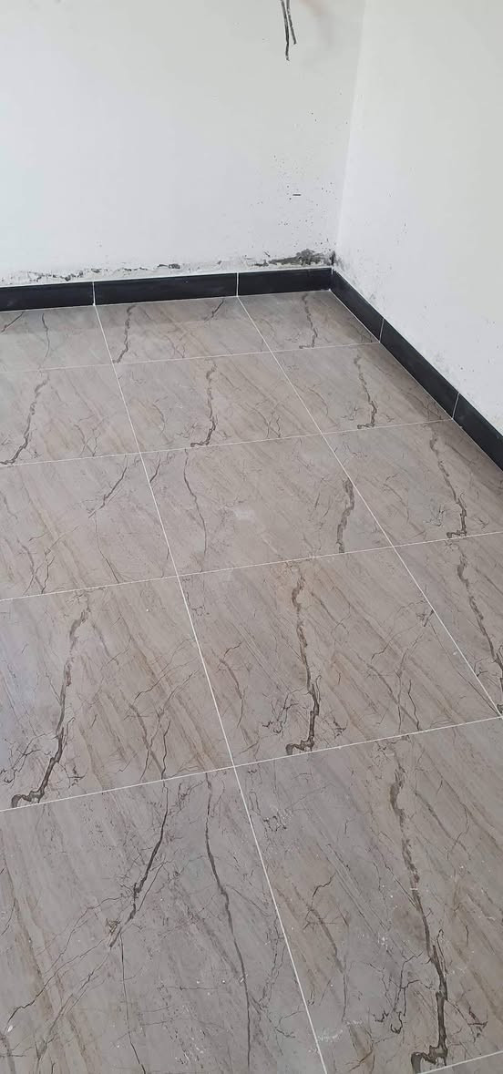 خلفه سيراميك درجه اولئ وتسليم مهندس كربلاء ***********
