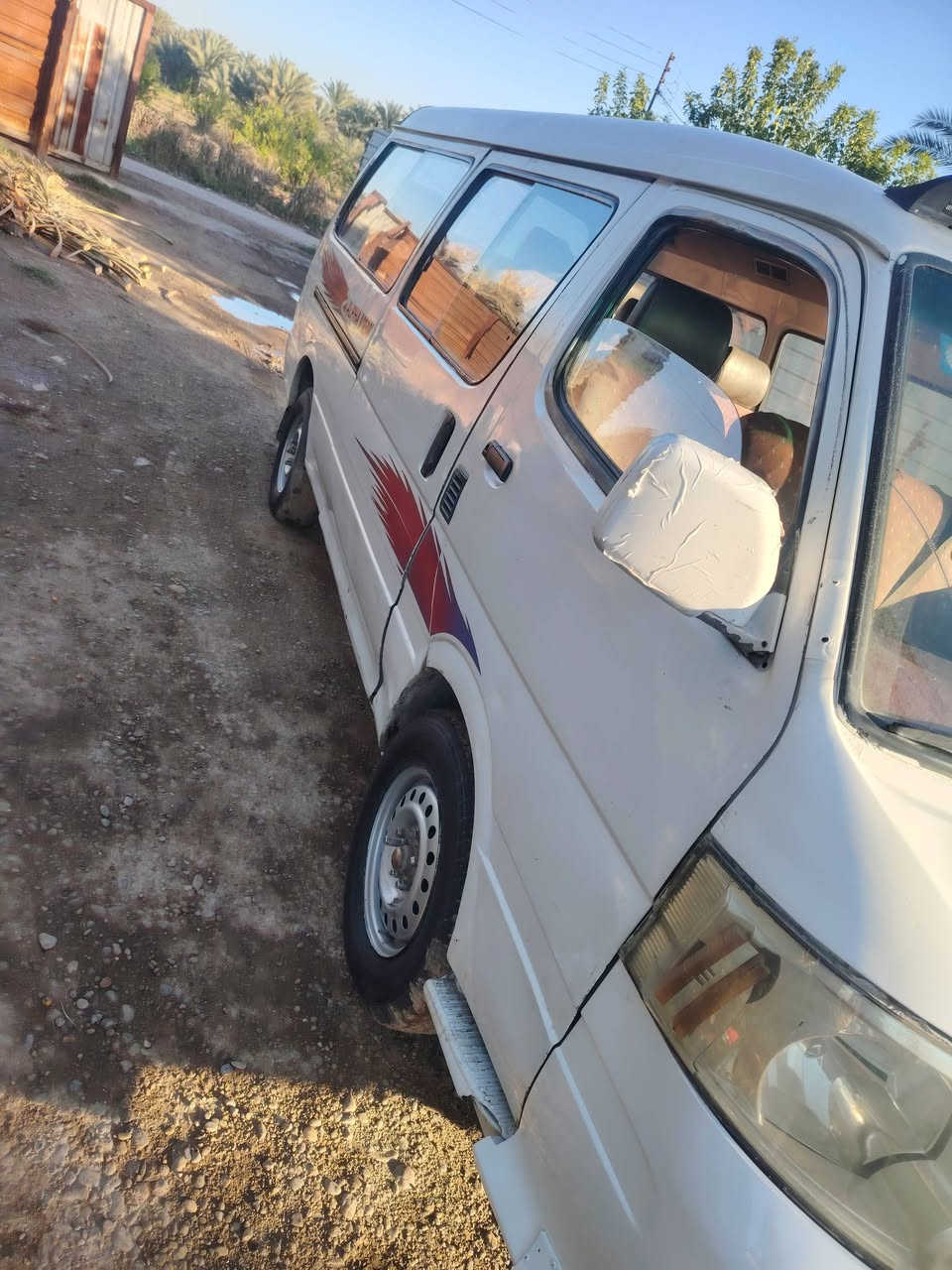 السلام عليكم فتون للبيع 2008 سياره باسمي تحويل ثاني يوم محرك ونجي السعر 58 بها مجال  ***********
