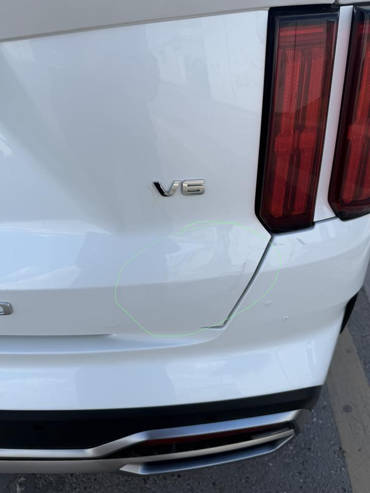 السلام عليكم كيا سورنتو موديل ٢٠٢١
خليجي مكفولة بيه بارد بسيط جداً ماشر عليه بصندوق سيارة محرك ٦سلندر  رقم كربلاء باسمي شخصياً نظيفة سيارة ما متعوبه
مكان سيارة كربلاء وبيها مجال بيع او مراوس 

للتواصل رقم الهاتف***********
