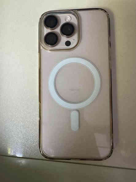 ١٦برو ماكس تك شريحه 
بطاريه ١٠٠ مشحون ٣٠ استخدام شهر
نضافه ١٠٠٪؜ نموزج M السعر مليون و٦٠٠ وبي مجال 
*********** Singapore
