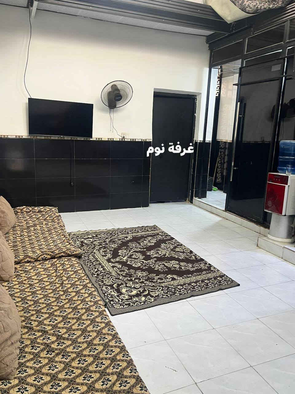 بيت مساحه 100 متر 
الابعاد :  5\20
الموقع : حي النصر / مقابل محطة وقود السلطاني 
رقم الدار : 14052 خلف التجاري
جنس العقار : طابو صرف
البناء : تم الترميم قريبا
السعر : 135 مليون
الرقم : ***********
