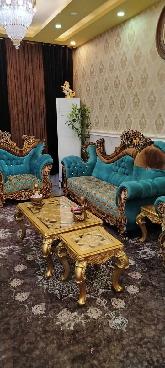 قنفاة ملكي مستعمل مع طبلات للبيع مكاني حي المهندسين السعر 500.000 الف وتساب ***********
