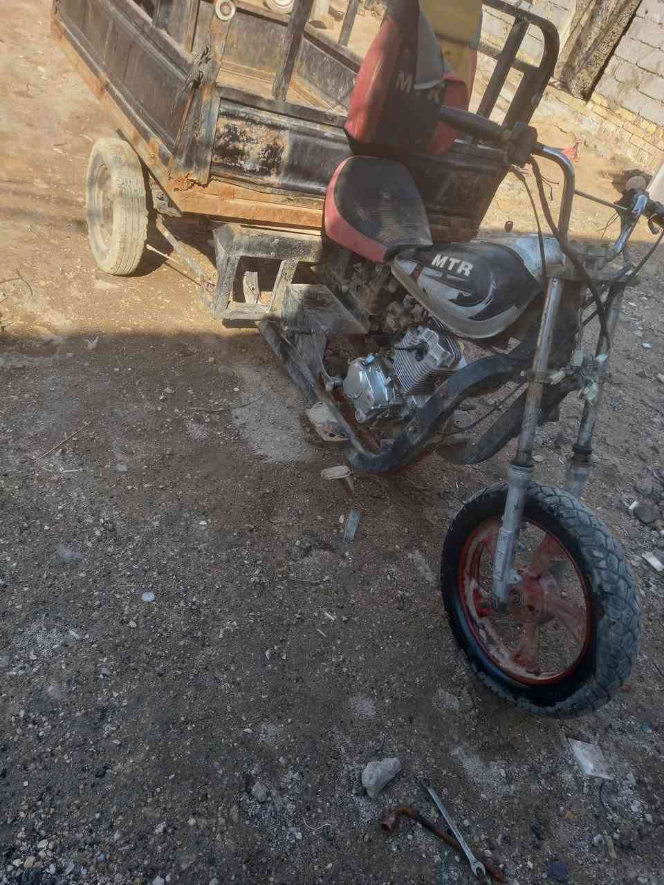 السلام عليكم ستوته للبيع أوراق موديل 14 
شاصي مكفول من الحيم مكينه 25 
عايزه بس كهربيات السعر 600 بيه مجال 
قليل الشراي يتصل عل رقم 
اليعجبه سعر يتصل ماعجبك اطلع كبل 
لا تطي سعر من يمك 
***********
