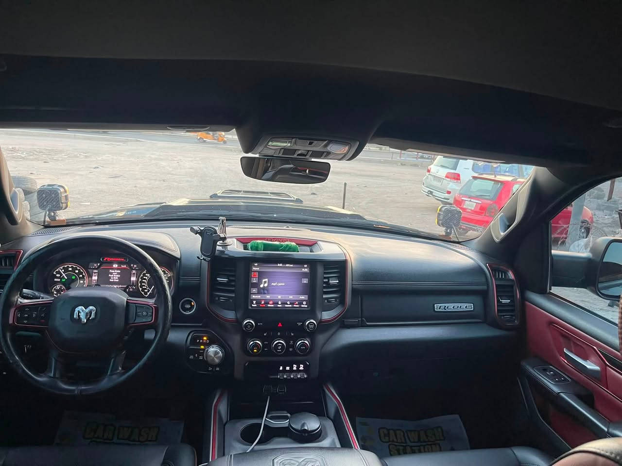 دوج رام ريبل مديل 20وارد امريكي
محركه 5700
منضومه غاز 150لتر
مرفعه انجين ونص
سكوب باب كت كامل 
صور الحادث مرفقه بل صور
دوسات TRX
تخم تاير جبيل بل جيس
رقم بغداد انكليزي بسمي تحويل
السياره جاهزه السعر 310
رقم راعيهه ***********
