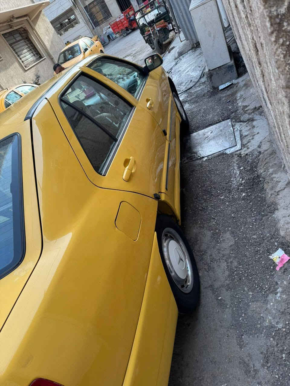 شيري كوين 2013 بلادي
كير مكينة مكفولات
تبريد خير من الله
السيارة بأسمي تحويل ثاني يوم
شاشة
هزة جديدة
مصفرة هيئة وغرامات
سيارة جاهزة من كلشي
كبل للشارع مابيها طخه ولا صبغ بيها تلقيطات صبغ فقط
السعر 35 وبيها مجال مكاني بغداد الوزيرية الشراي يتصل
***********
***********
