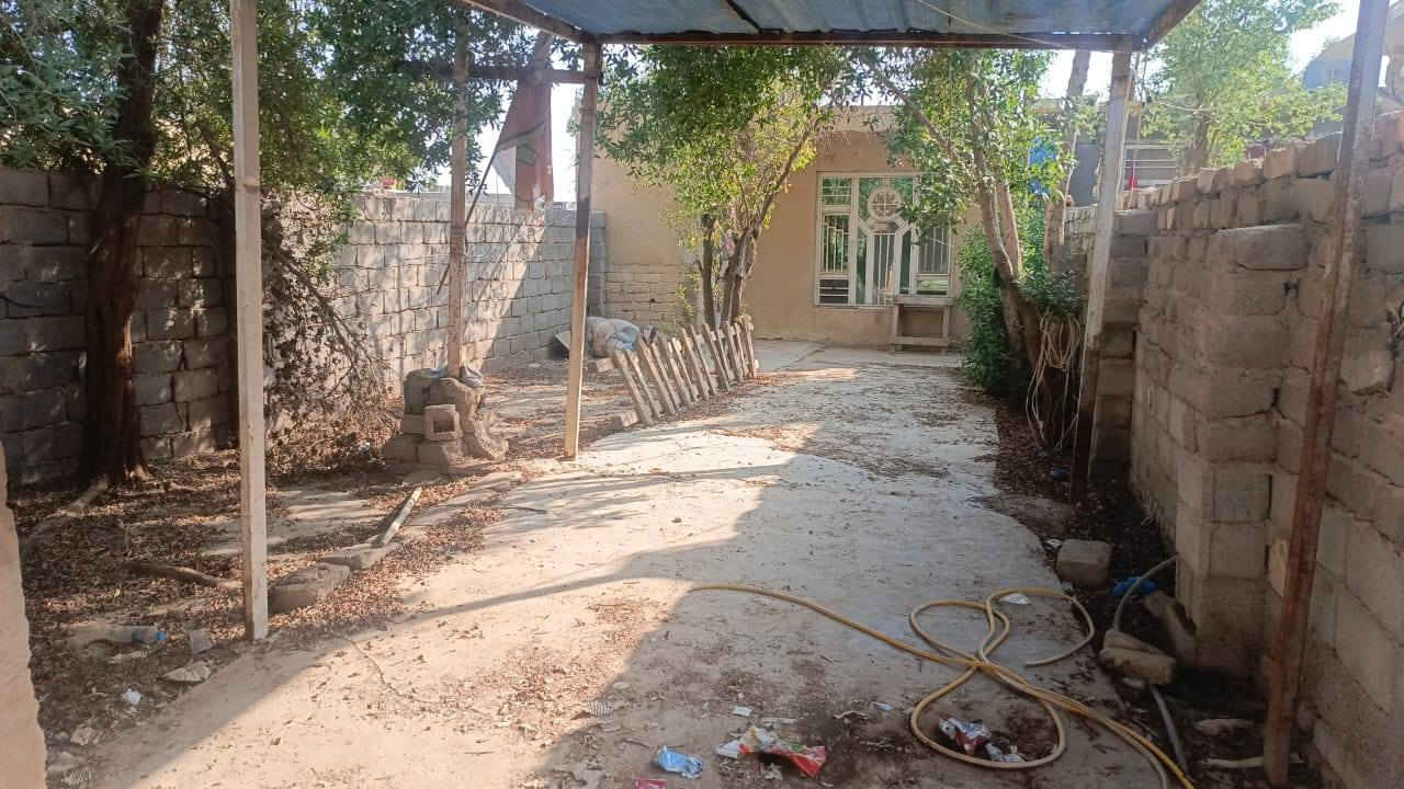 بيت البيع حي الحكيم قريب ع مجسر الحولي بسكن المعمل المساحه  270بناء ابلوك عكاعده السعر 20 وبي مجال
