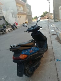دراجه فراشه فضائي 140للبيع اي عيب مابي فقط كلوب اشاره امامي سعر 325 بي...