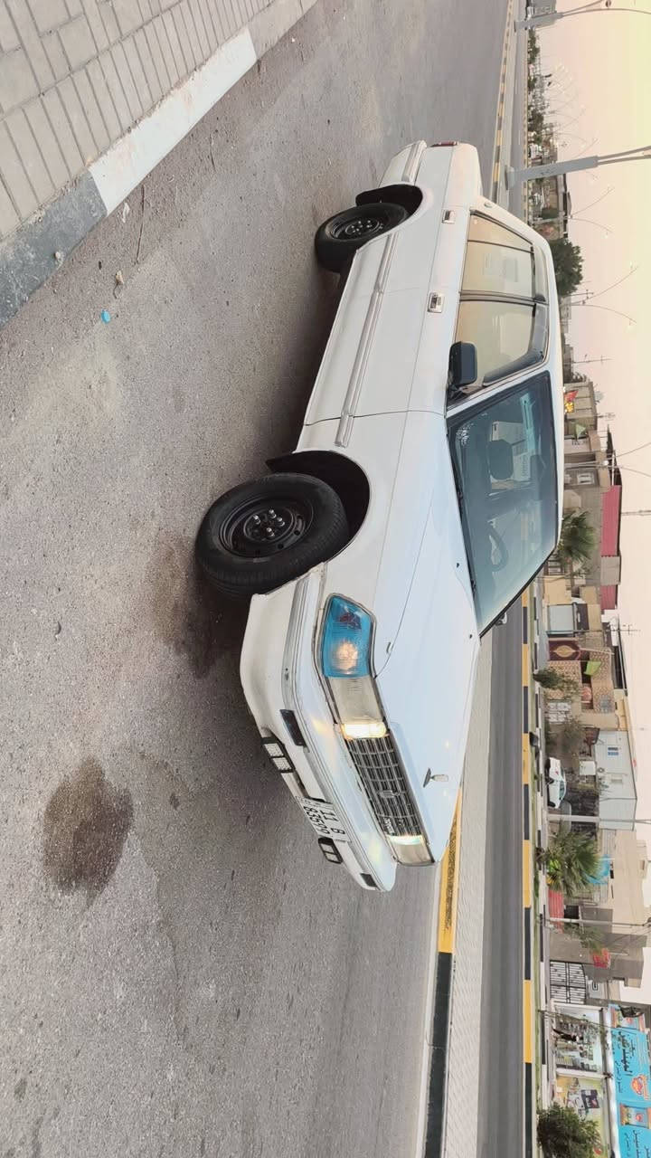 سياره سيدان كفاله قصه ونقل مكينه وقير جدا جاهزه من كل شيء كفاله بس فقط تكحيل صبغ عدد تكحيل بس راعيها بصره تحويل ثاني يوم  45 السعر عنوان بصره قبله رقم مكلف بالنشر رقم الهاتف ***********
