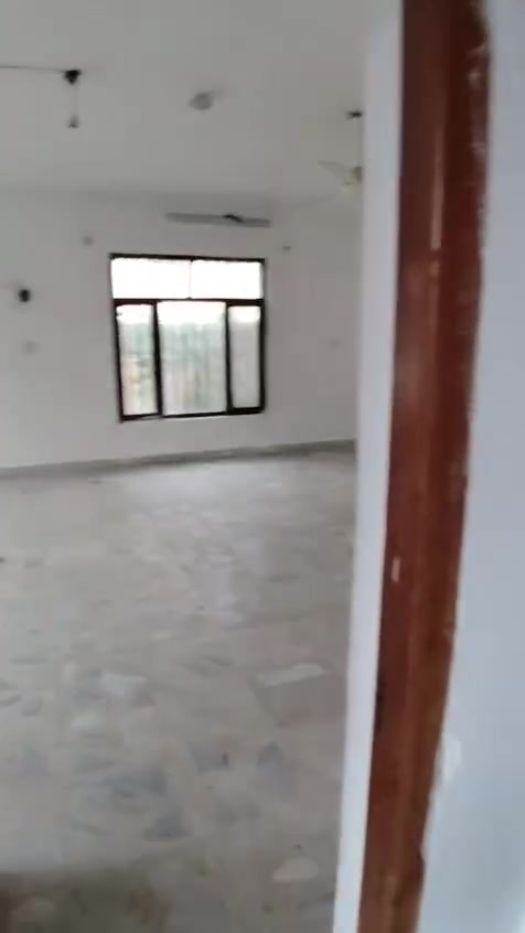 🔴 دار للايجار للايجار للايجار 
🏘️ تجاري 
▪️المنطقة: الزهور/قرب سوالف كافيه 
▪️المساحة :400م

🔴 ملاحظة: الدار ركن 

🔴 يحتوي على :ط1
 غرفة سويت +مطبخ حار بارد+حمام+هول+استقبال+
كراج+حديقة
ط2/غرف عدد 5+صحيات 

🏘️ للتواصل:*********** 

-------

◀ لمعرفة التفاصيل ومشاهدة صور العقار اشترك بقناة التليجرام

https://t.me/beban_iq

◀ للتواصل معنا على الواتساب 📩

https://wa.me/9647769534564  

#بيبان #منصتك_للعقار
