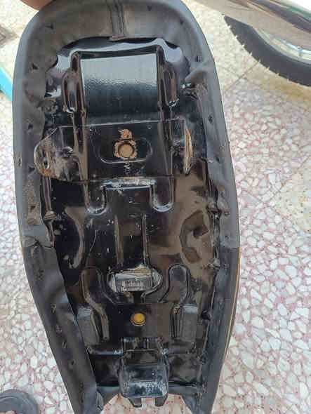 سلام عليكم شباب كشن جديد استعمال قليل اليريدة بخدمتة ب30 وبي مجال للشراي  متواجد خاص و*********** مكاني بل اسكان يم مستشفى الحسين
