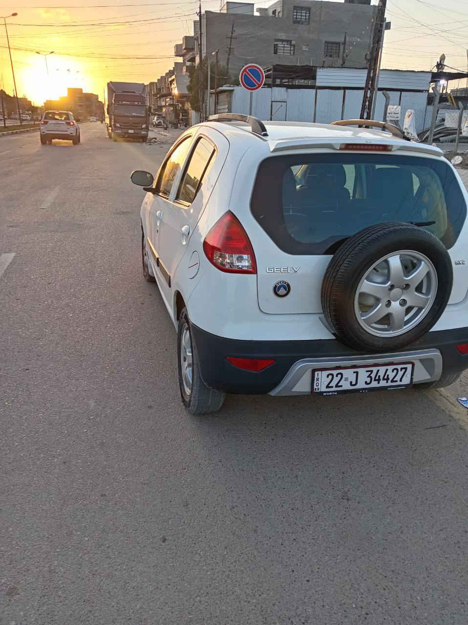 سلام عليكم ( مكلف بالمنشور) 
باندا للبيع موديل 2014 رقم اربيل 
 كير ومحرك صدر تبريد كلهن مكفولات 
ماشية 69 للف
هزة ورقم جديدات 
مكفولة كفاله عامة سيارة من دعامية للدعامية بس بالقمارة بيه رصعة 
السيارة احلى من صور وجديدة 
بأسمي السيارة  السعر 67 ورقة وبيها مجال 
مكاني بغداد الغزالية 
للاتصال 
 ***********
