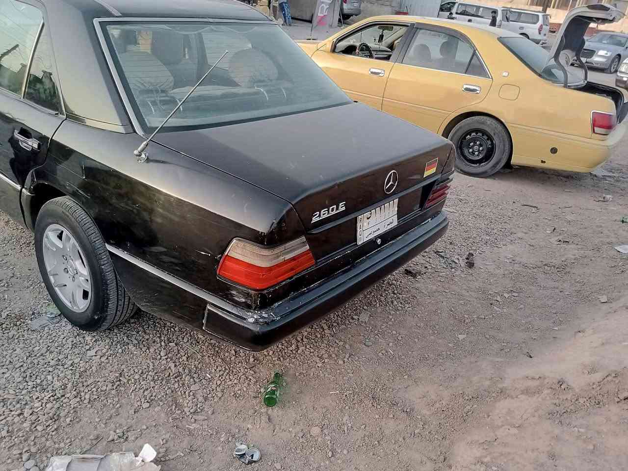 سلام عليكم
مارسدس دب قواعد مكفولات 
مكينه وكير 2500 بطه مكغولات 
حداديه تخم تاير جاهزه السياره مابيها نقص 
السعر 40وبيها مجال  *********** مكانها ناصريه غراف
