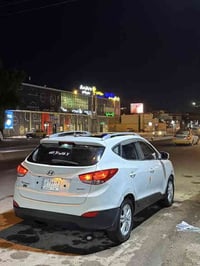 توسان موديل 2013 خليجي بيها حادث قبغ جنطه اهنا بلعراق وصبغ عام جماليه ...