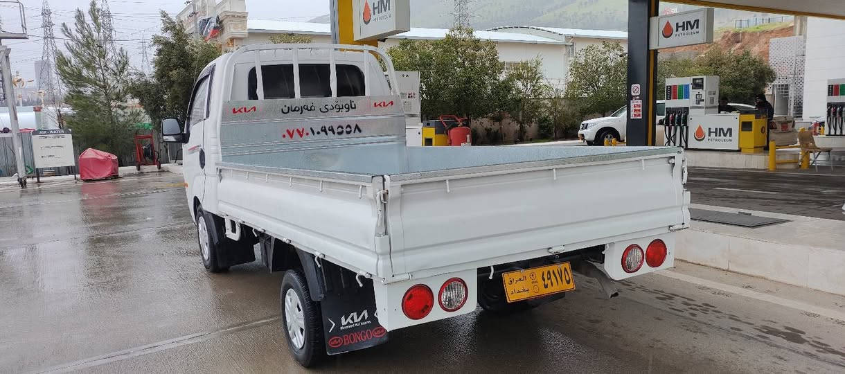 سەرەتابەناوی خوا 
کیا بیلاد 2011
3000سوپەر مەکینە ڕەش
تەبرید ساردووگەرم 
بودی بیلاد
ناو بو دی سفر
تازە داغڵ 
هەمو کیانی بەشەرت
***********
***********
