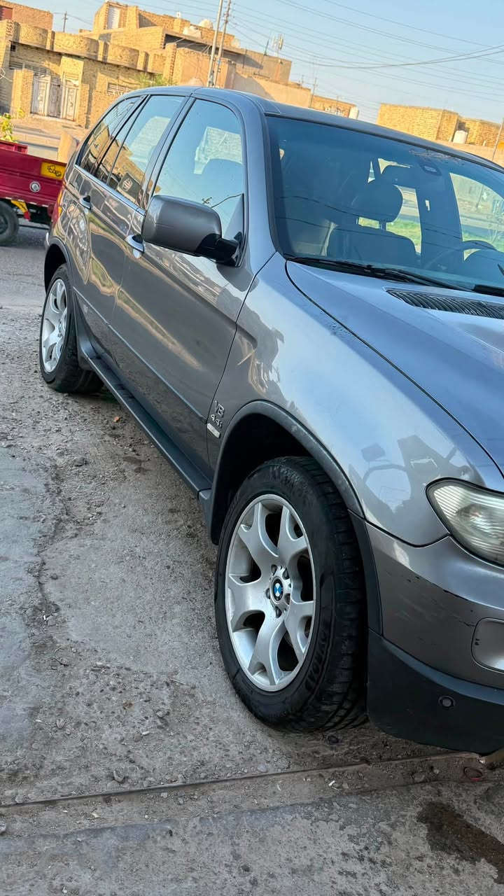 سيارة: BMW X5 موديل 2005 سياره باسمي
السيارة حلوة مرتبه، نظيفة وجاهزة ​المحرك 4.8 8V بي نضح قليل والكير: بحالة ممتازة جداً  الحدادية: بيها نقص بسيط 
​التبريد: ثلج وشغال 100% السيارة نظيفة ومظهرها كلش حلو، بيها صبغ قليل جداً (حسب علمي جهة باب واحد فقط)، وبيها جراد خفيف بالصبغ (طبيعي لموديلها).
​الوضعية: السياره جاهزة تقريباً 
​الرقم البصرة إنجليزي الجديد
​السنوية: باسمي والتحويل مباشر.
​السعر المطلـوب: 💵 73 ورقة وبيه مجال بسيط للجادين.​
📍 المكان: ميسان
ملاحظه مكلف بالنشر اتصل على الرقم ***********
